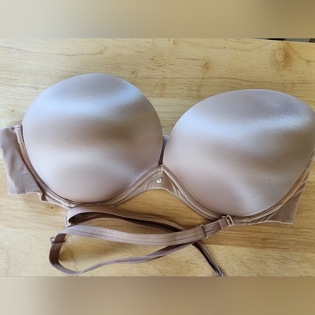 Victoria's Secret Strapless Bra Size 38d Padded